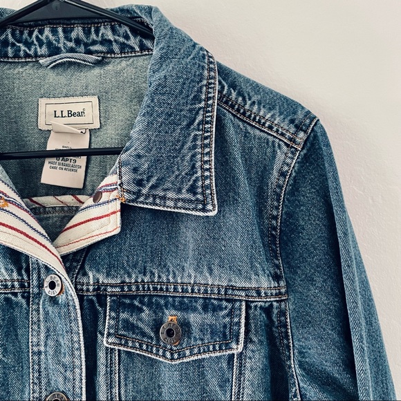 L.L. Bean Petite Women’s Denim Jacket Sz Medium Petite - Picture 3 of 8